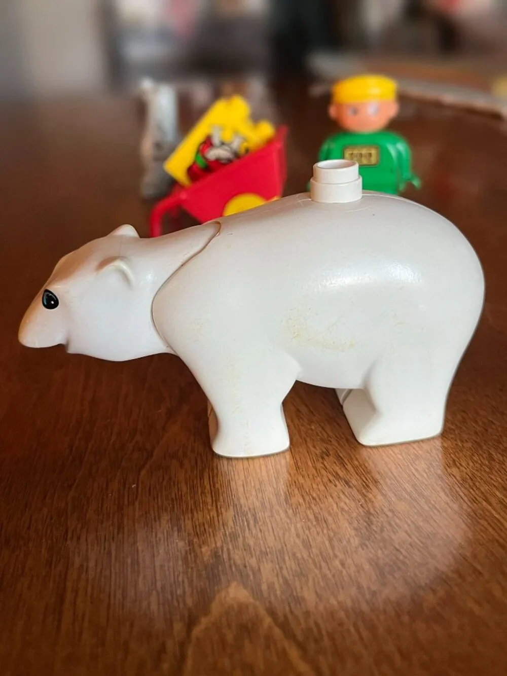 Duplo vintage zookeeper and arctic animals